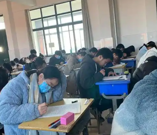 全域贯通全程赋能的教育生态系统将终身学习的理念转化为生动实践 全域贯通全程赋能的教育生态系统将终身学习的理念转化为生动实践