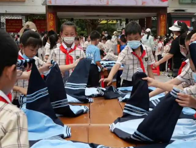 大力推动青蓝团队班主任团队等团队建造着力打造团队文明 大力推动青蓝团队班主任团队等团队建造着力打造团队文明