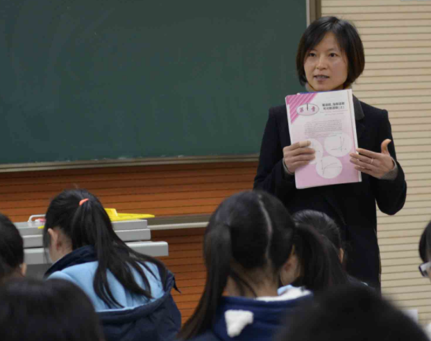 手写诗稿的墨香教育的力气来自生命与生命的彼此照亮 手写诗稿的墨香教育的力气来自生命与生命的彼此照亮